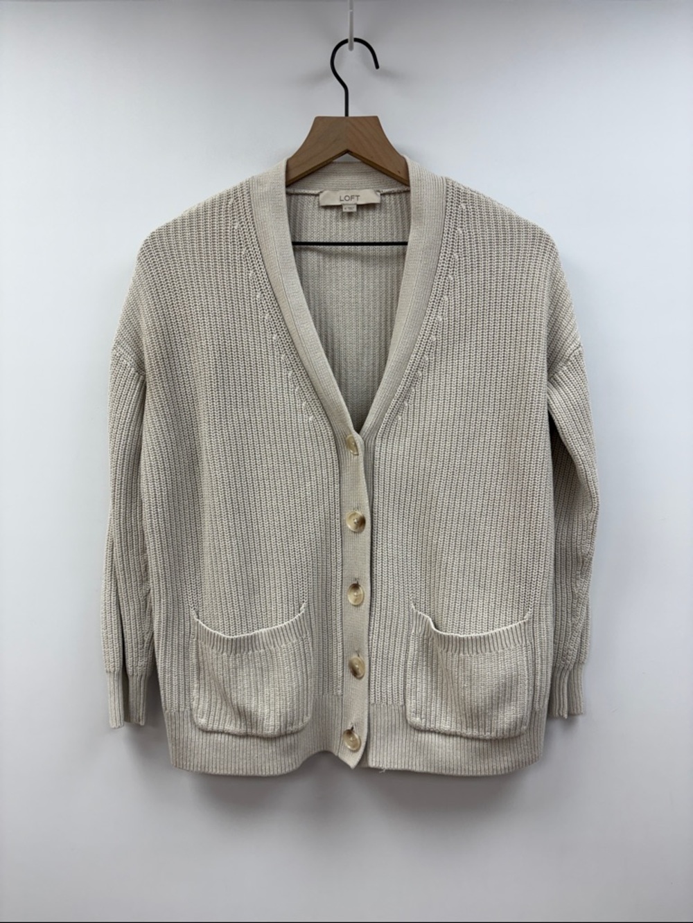 Ann Taylor LOFT Ribbed Knit V-Neck Button-Up Cardigan Sweater Grey Medium